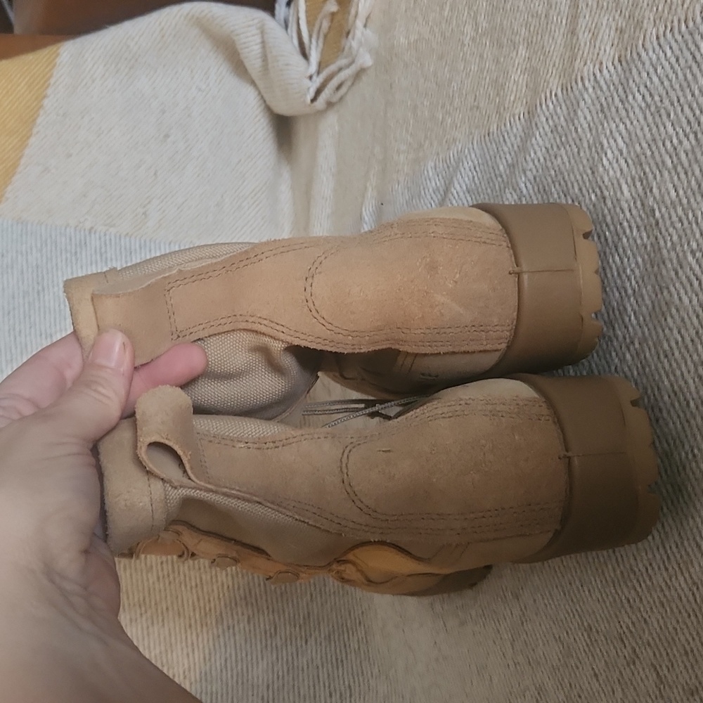 Boot - Picture 4 of 4